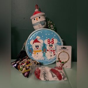 *Gift Set* Loungefly Disney Mickey & Minnie Snowman Crossbody Bag & Other Items